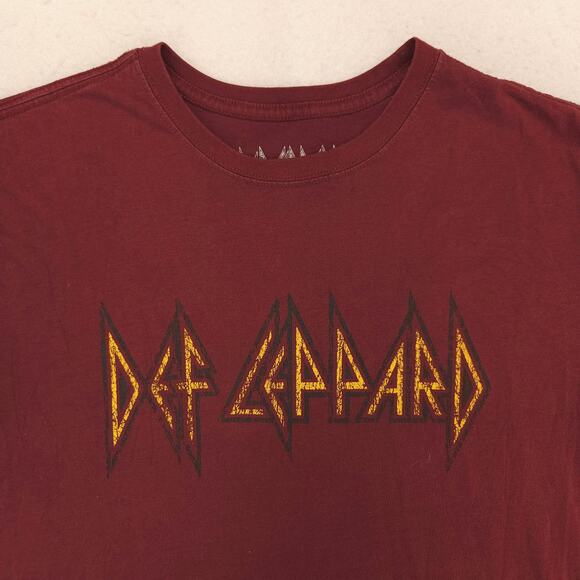 Def Leppard Band Graphic Crew Neck T Shirt Adult Mens Size Large L Maroon - Picture 1 of 9